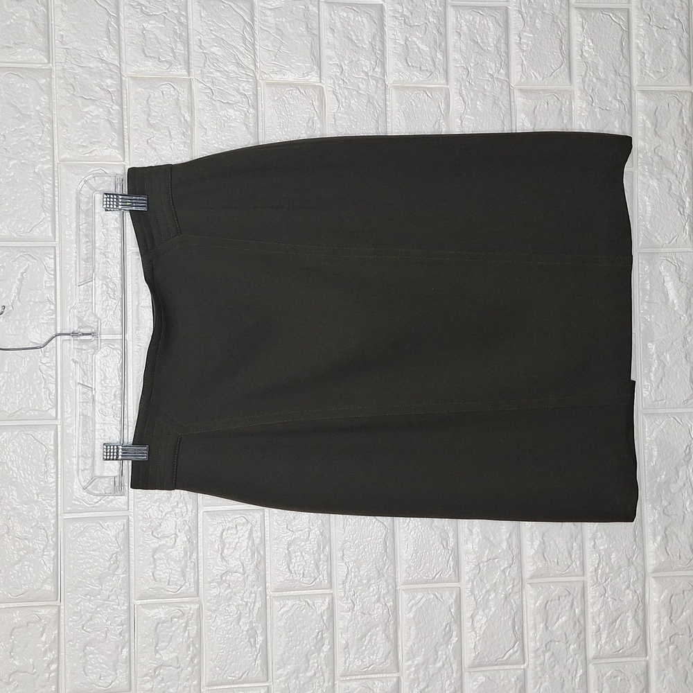 ESCADA Olive 100% New Wool Dark Green Fitted Skirt